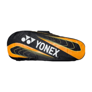 Túi vợt Yonex 2326T03R - Sunny Lime Màu sắc: Sắc vàng chanh tươi sáng, nổi bật, thể hiện sự năng động và trẻ trung. Kiểu dáng: Thiết kế hiện đại, các đường nét tinh tế tạo nên vẻ đẹp thời trang. Chất liệu: Được làm từ chất liệu polyester cao cấp, chống thấm nước, bền màu, dễ dàng vệ sinh.