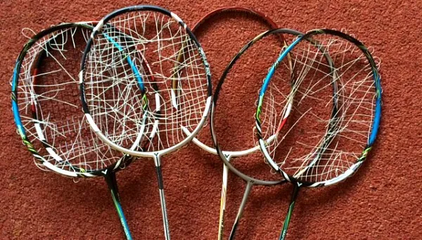 luoi vot cau long mot so loi thuong gap 1 1